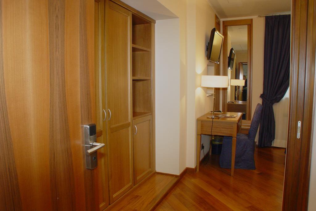 Hotel Iris Génova Habitación foto